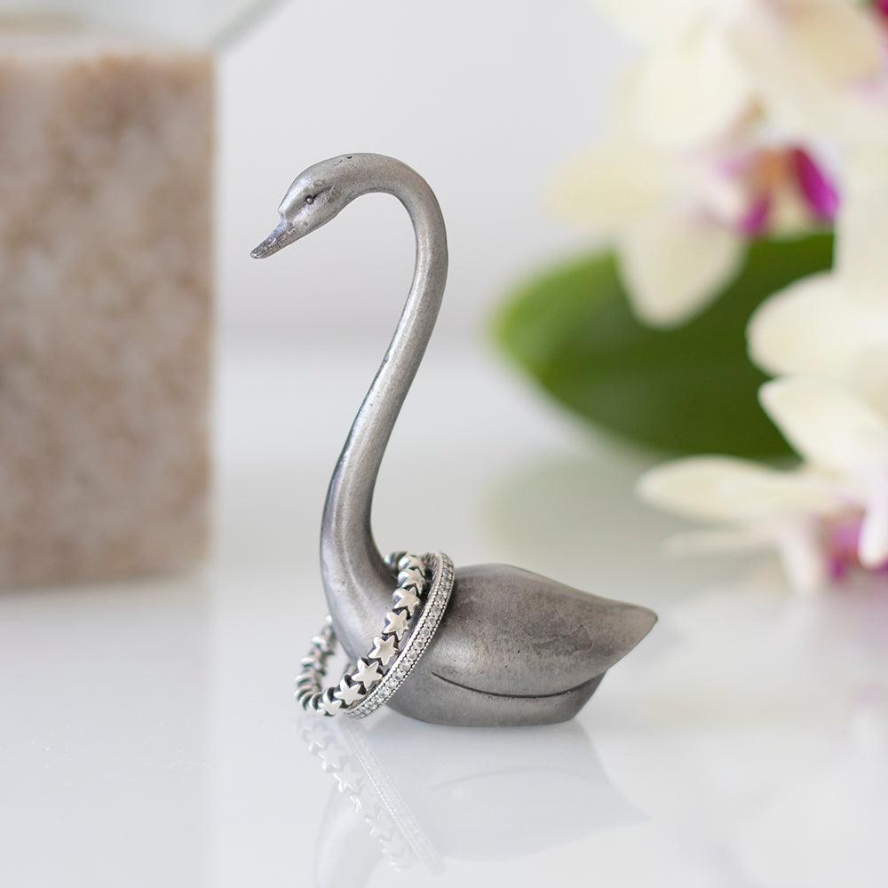 Metal Swan Ring Holder - DuvetDay.co.uk